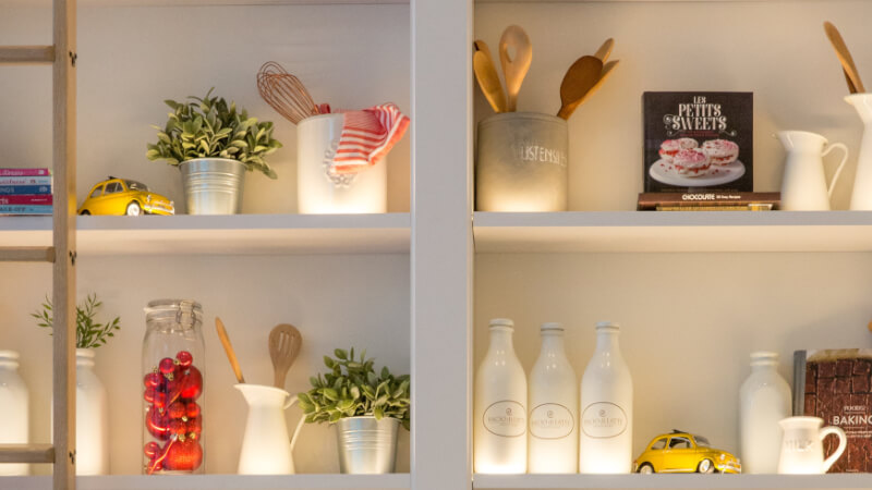 illuminated kitchen cabinet with decorative elements