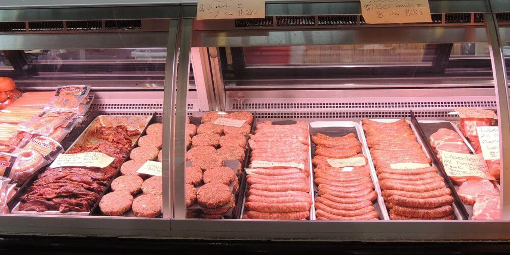 Expositor de talho com iluminação pink