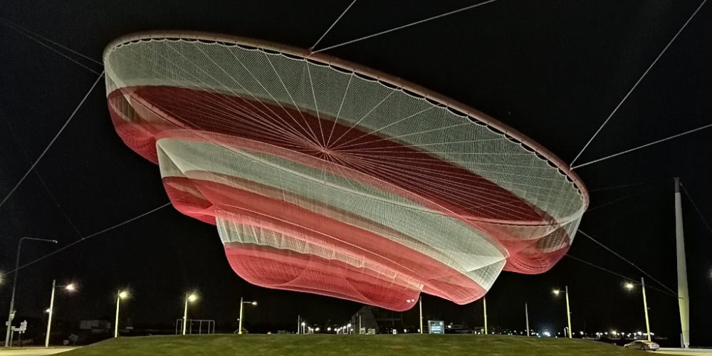 She Changes - Anémona